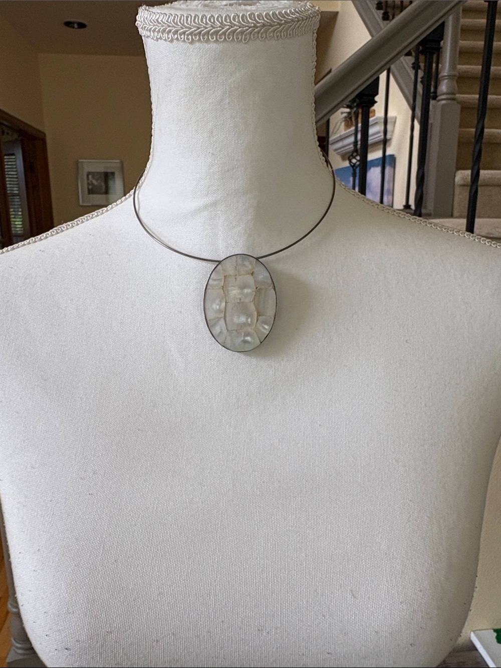 Multi Shell (or Mother of Pearl - unsure) Oval Pendant Choker Necklace